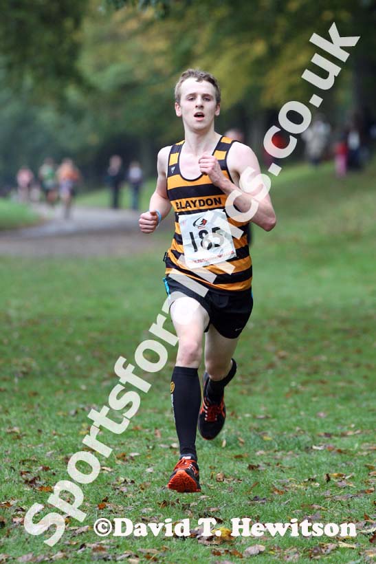 Isaac Dunn (Blaydon) in the Gibside Trail Race, Rowlands Gill. Photo: David T. Hewitson/Sports for All Pics